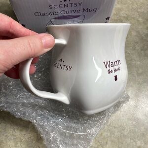 Scentsy Classic Curve Mug (16 fl oz)